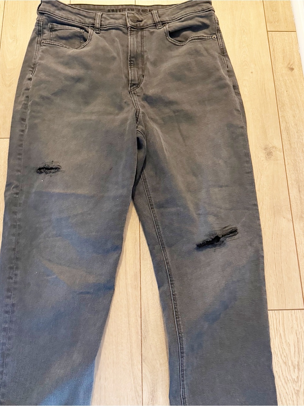 American eagle “mom” jean. - Picture 8 of 8
